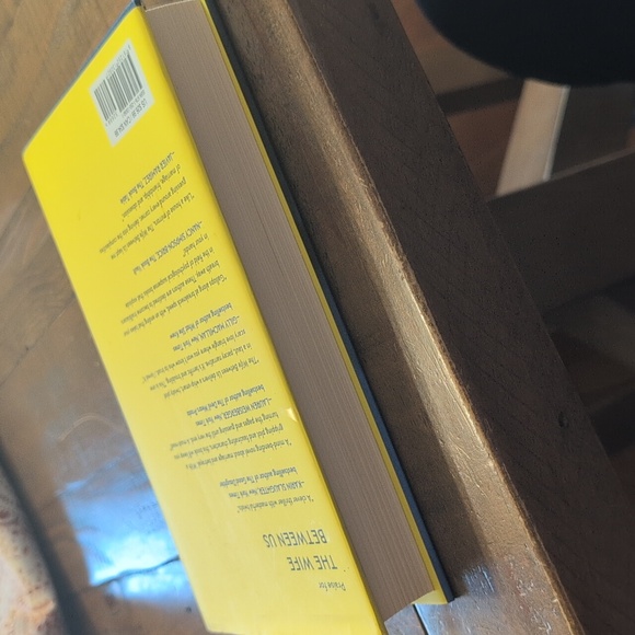 BOOKS BUNDLE 3 and SAVE - Picture 8 of 9